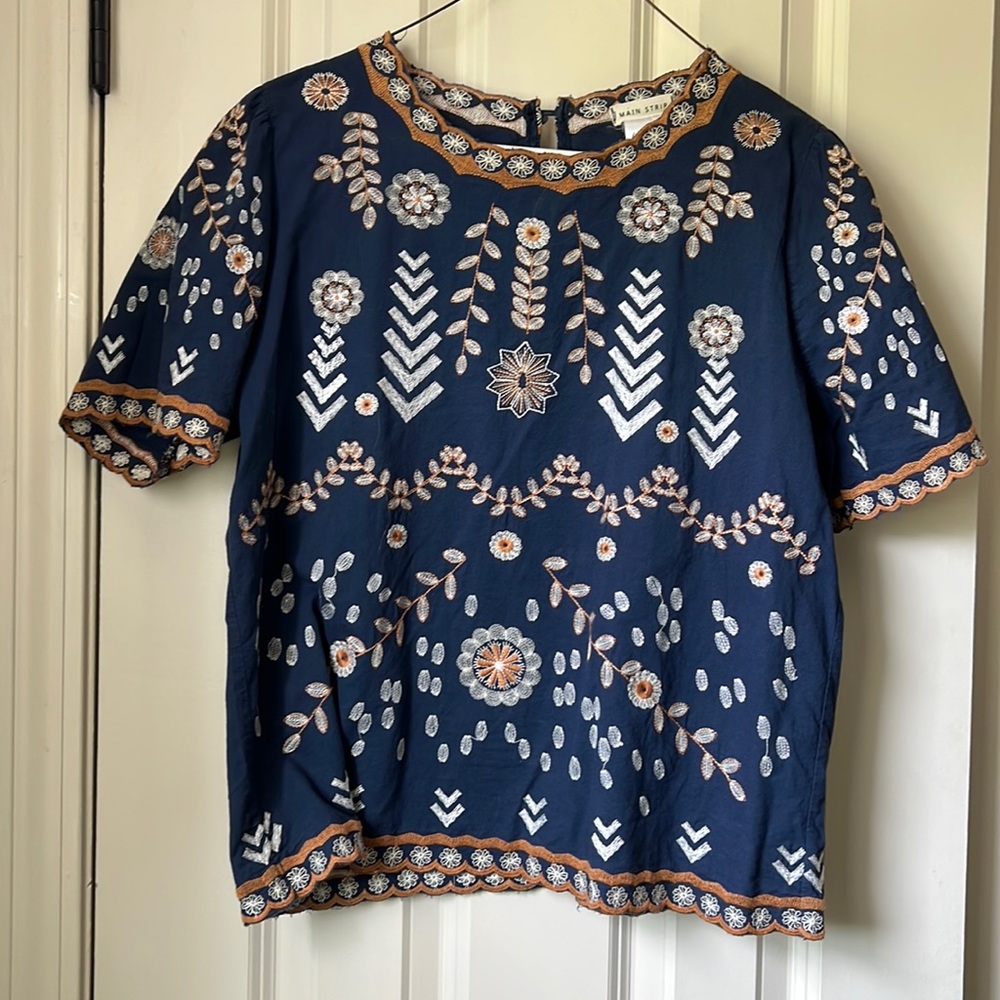 Embroidered cotton top size small